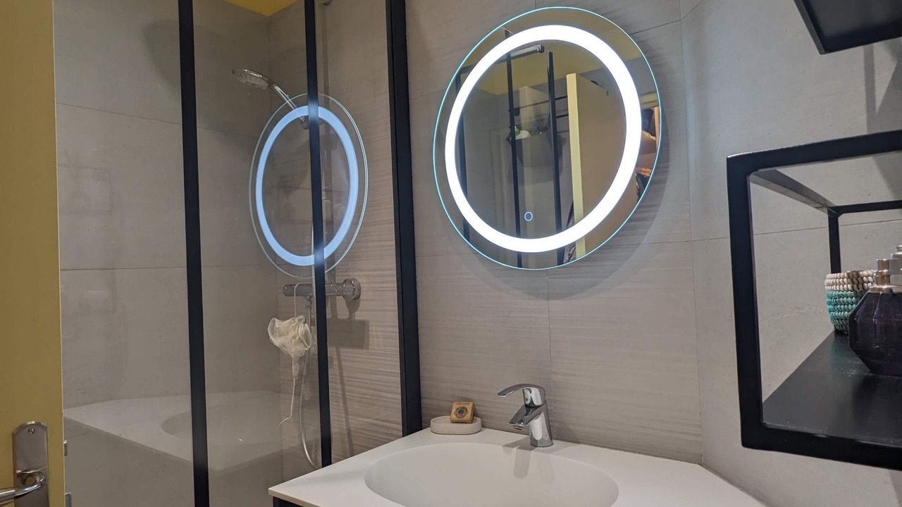 Photo of Bathroom in Saint-Denis