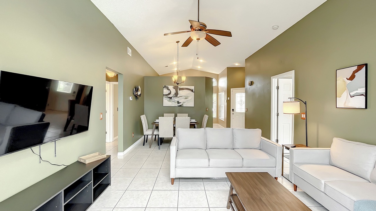 Photo of Livingroom in Meadow Woods
