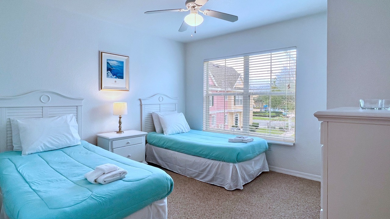 Photo of Bedroom in Venetian Bay Villages