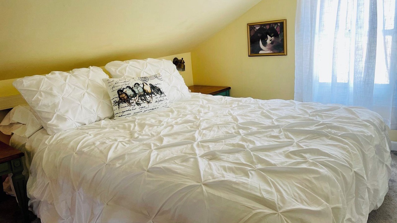 Photo of Bedroom in Historic Old Northeast