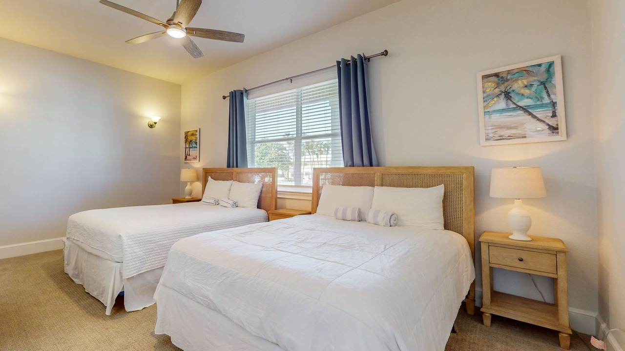Photo of Bedroom in Crystal Shores