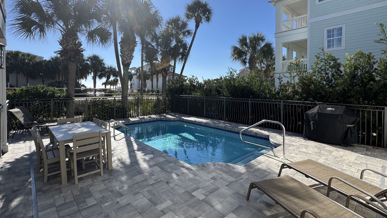 Photo of Outdoor in Crystal Shores