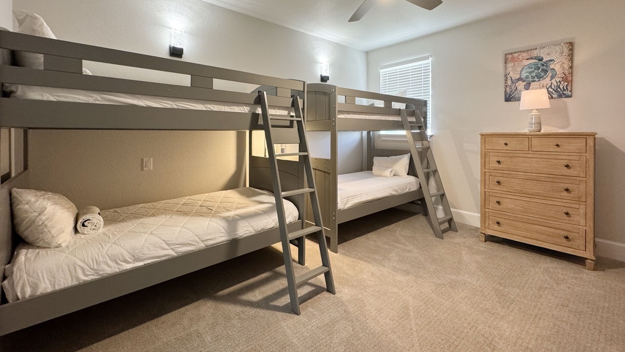 Photo of Bedroom in Crystal Shores