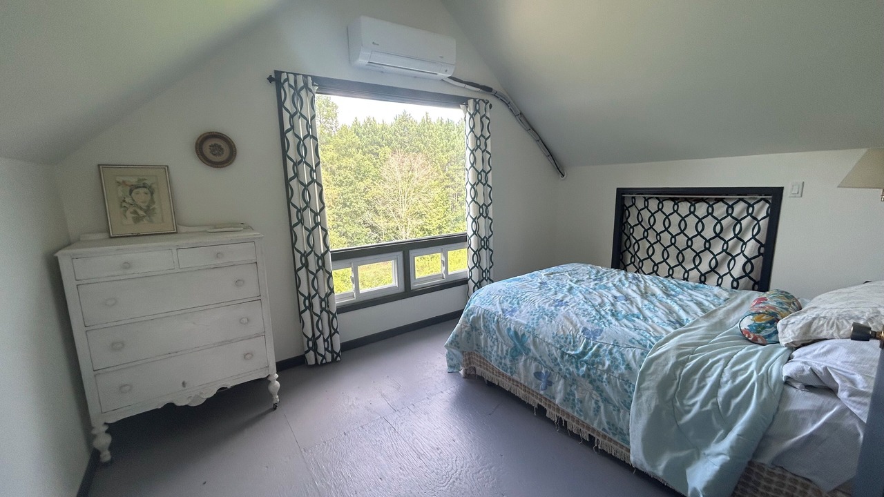 Photo of Bedroom in Centre Hastings