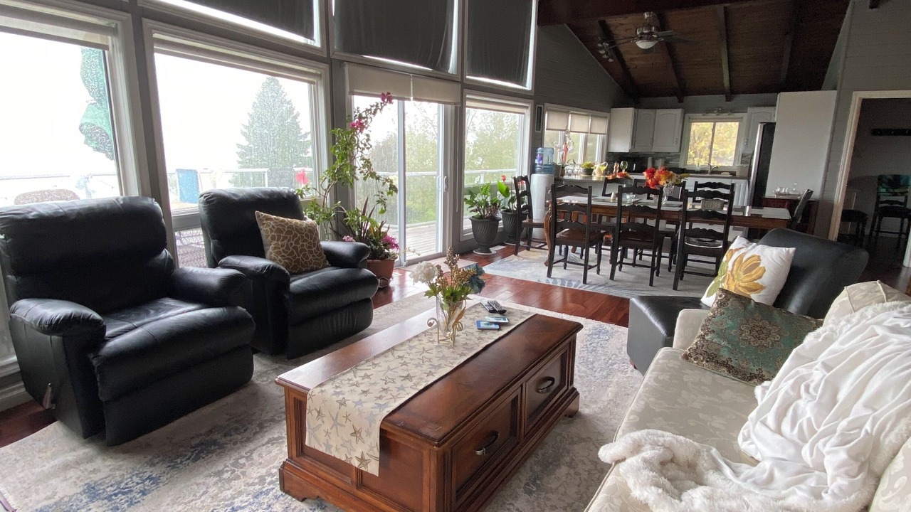 Photo of Livingroom in Ashfield-Colborne-Wawanosh