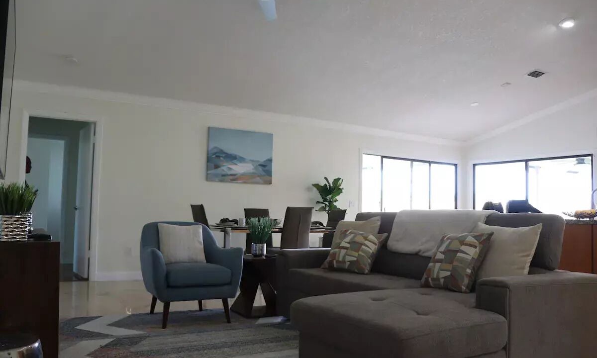 Photo of Livingroom in Jog Road