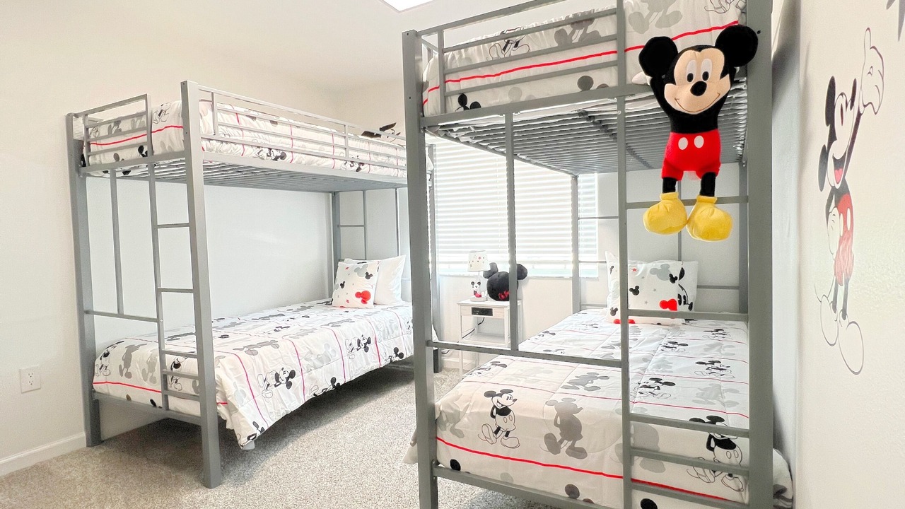 Photo of Bedroom in Hillcrest Estates