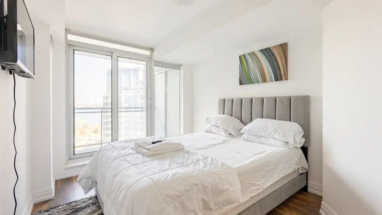 Photo of Bedroom in Humber Bay