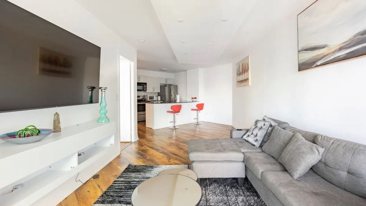 Photo of Livingroom in Humber Bay