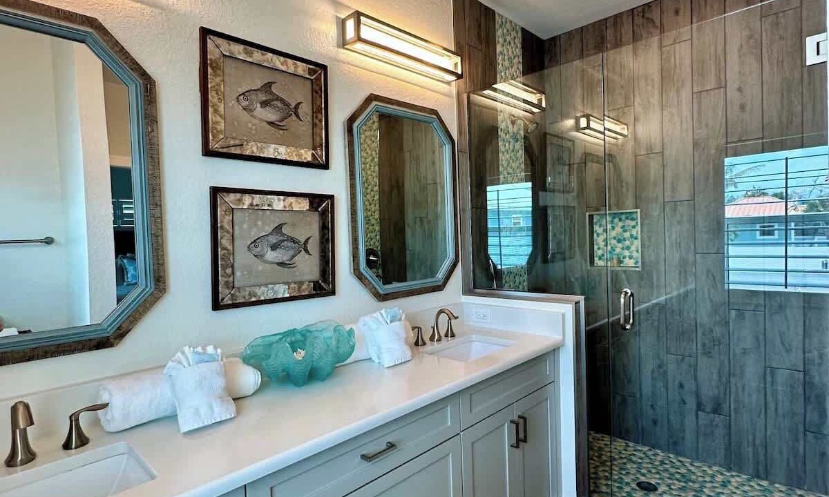 Photo of Bathroom in Fort Myers Beach