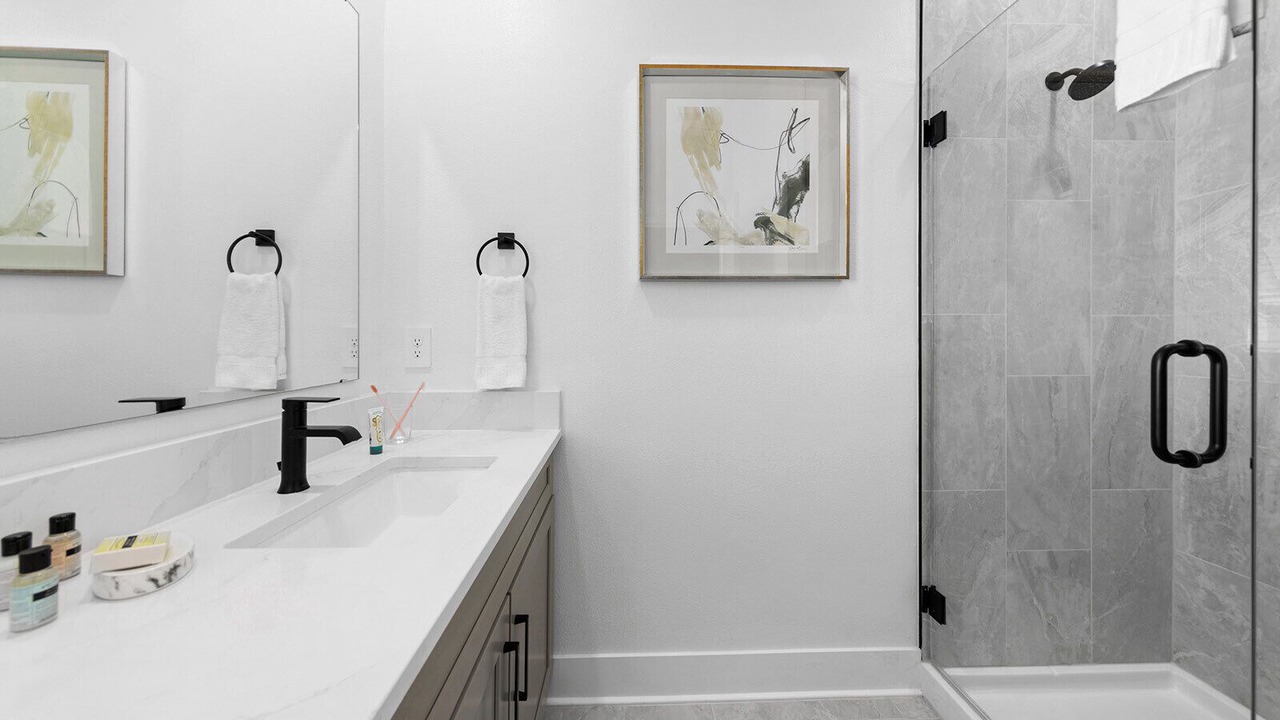 Photo of Bedroom in Florida Center