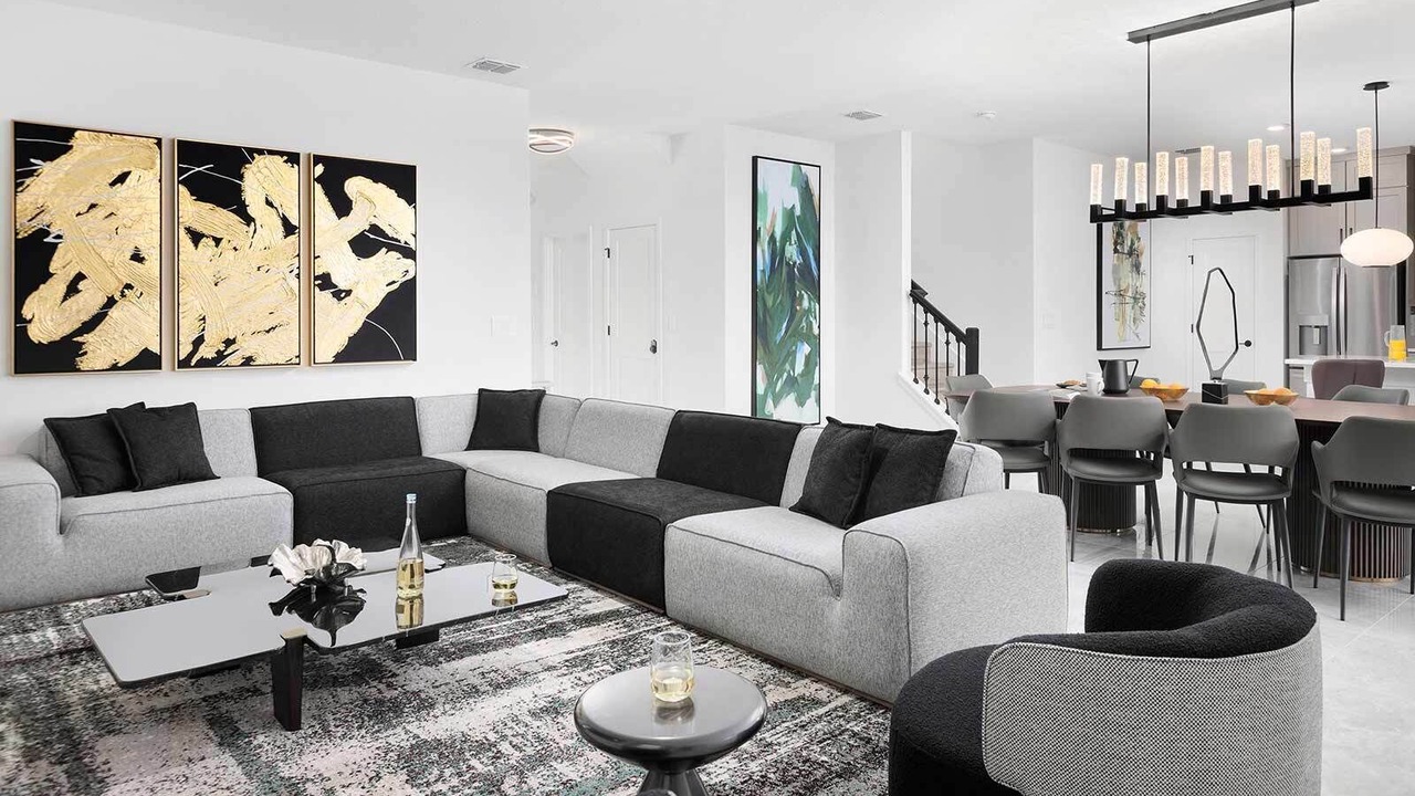 Photo of Livingroom in Florida Center