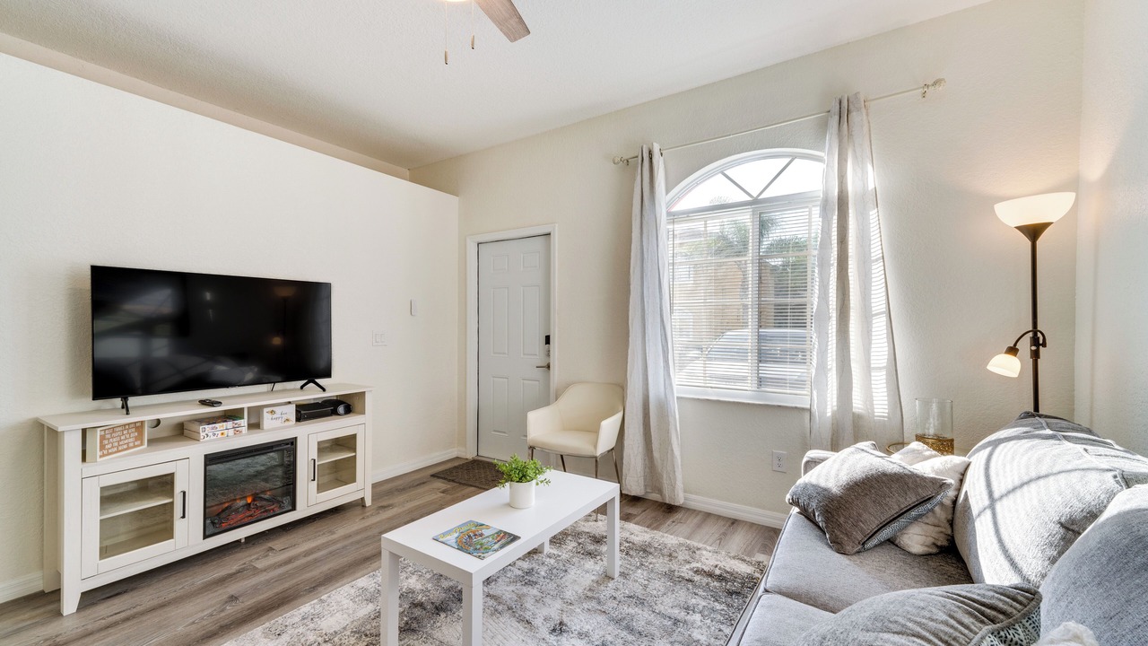 Photo of Livingroom in Haines City