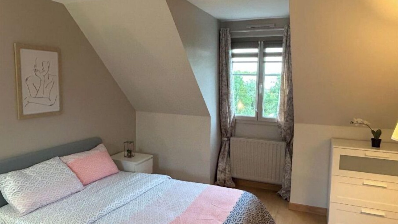 Photo of Bedroom in Epinay-sur-Seine