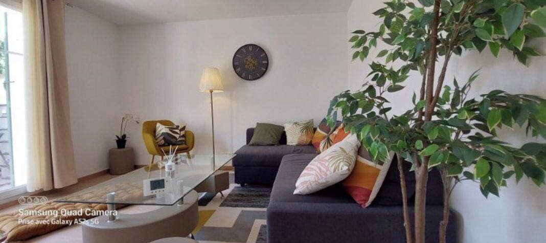 Photo of Livingroom in Epinay-sur-Seine