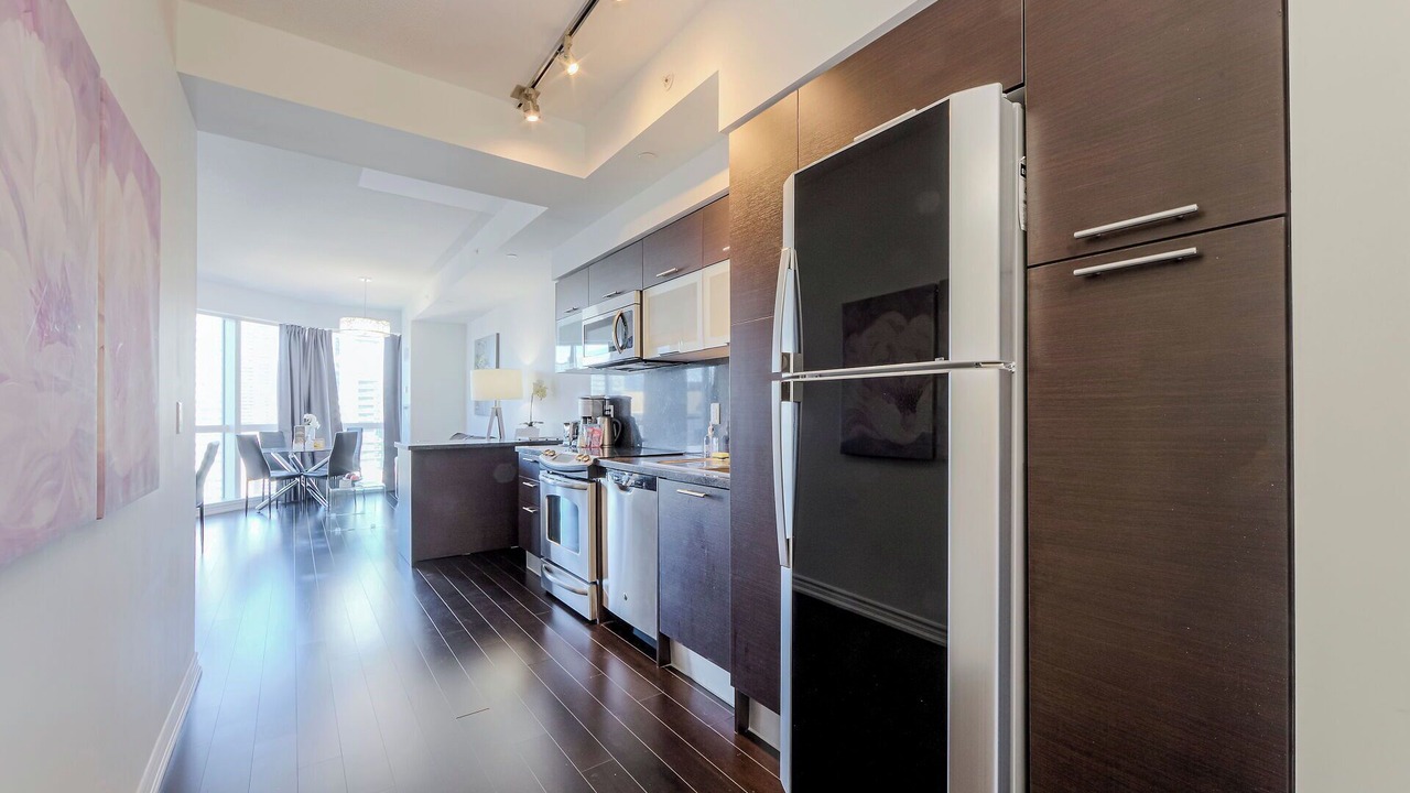 Photo of Kitchen in Bay Street Corridor