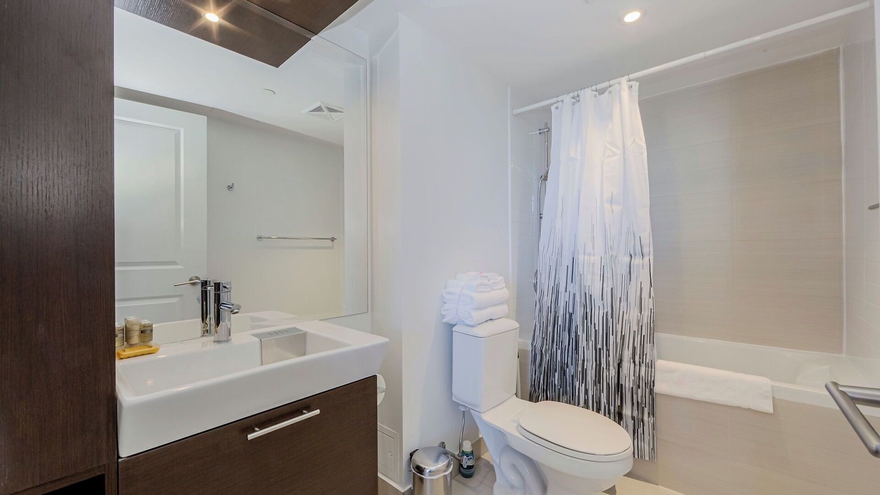 Photo of Bathroom in Bay Street Corridor