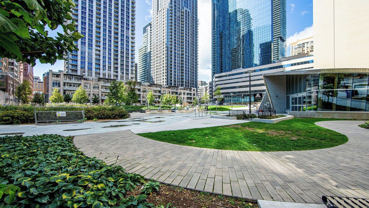 Photo of Outdoor in Bay Street Corridor