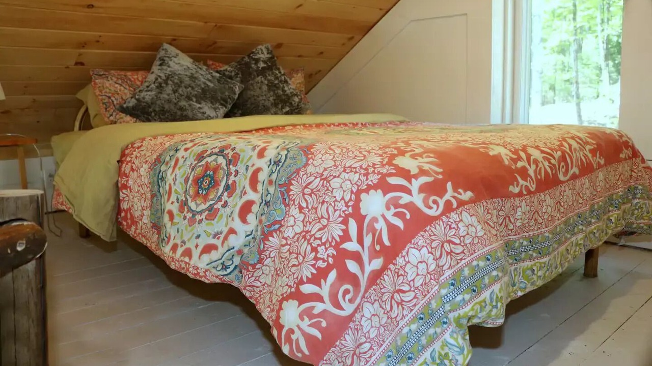 Photo of Bedroom in South River