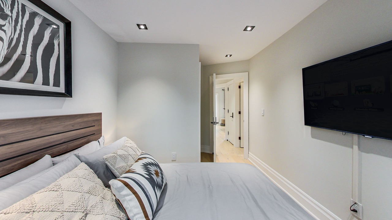 Photo of Bedroom in Yonge-Eglinton