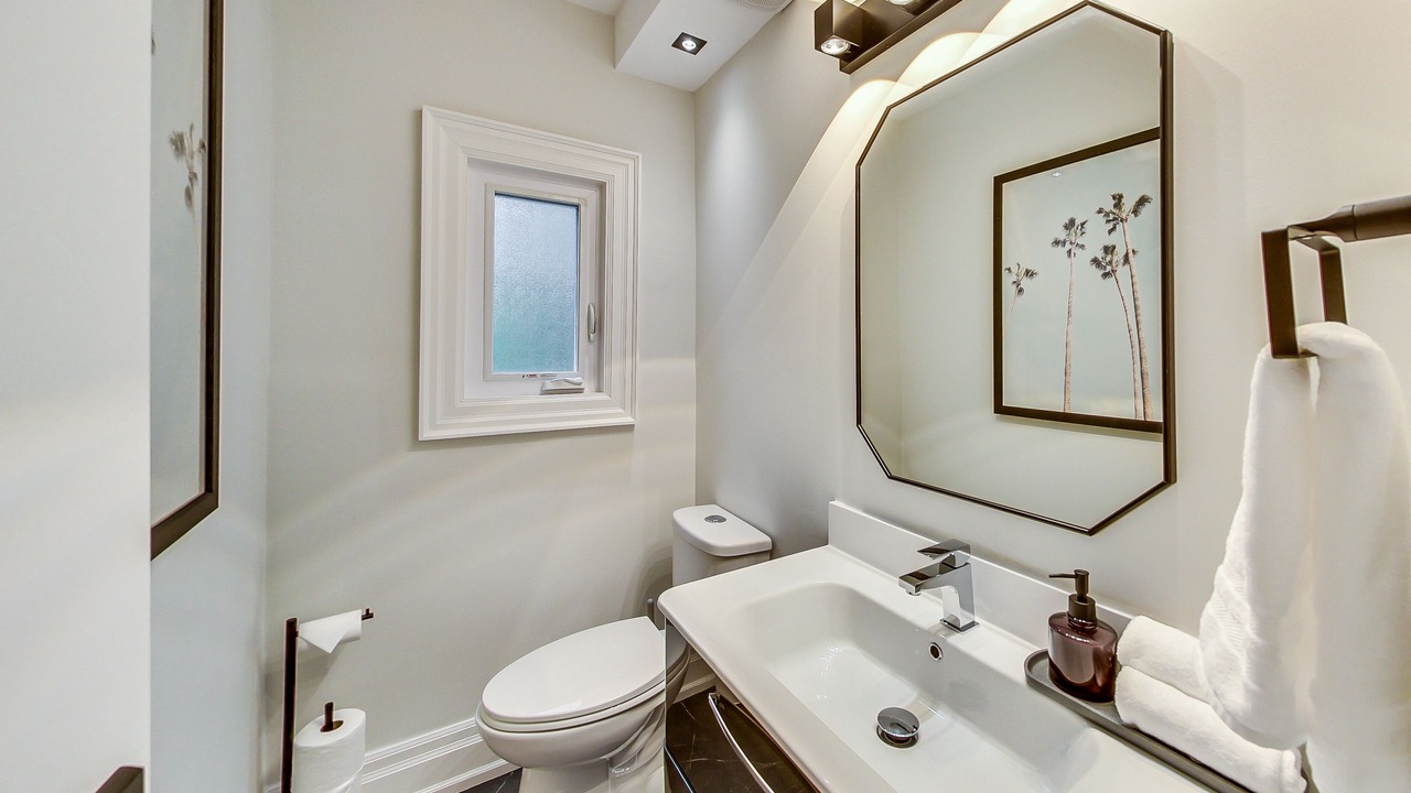 Photo of Bathroom in Yonge-Eglinton
