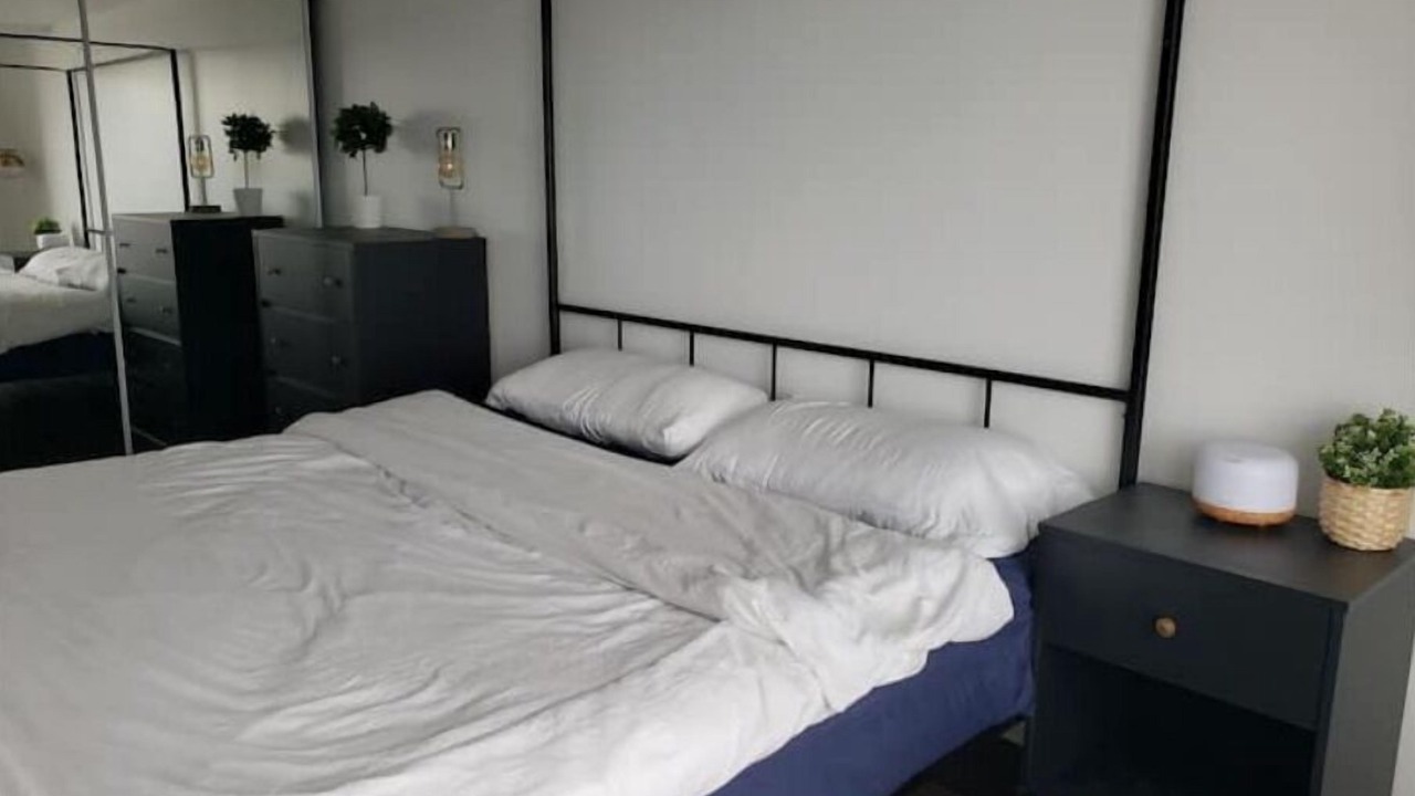 Photo of Bedroom in Bay Street Corridor