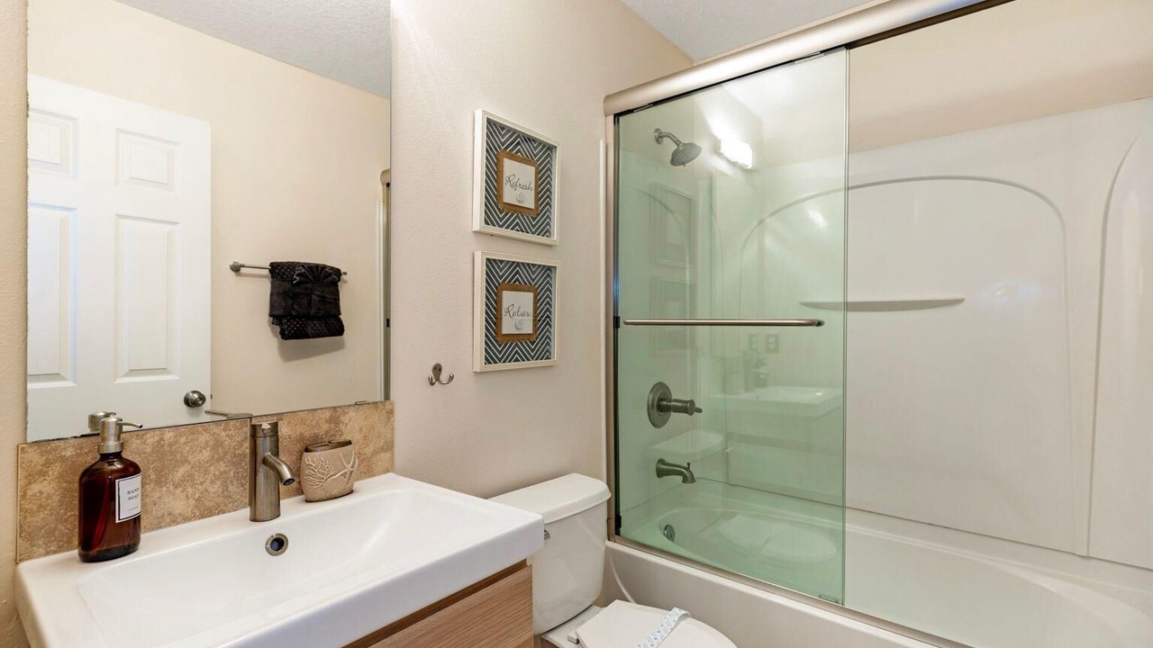 Photo of Bathroom in Windwood Bay