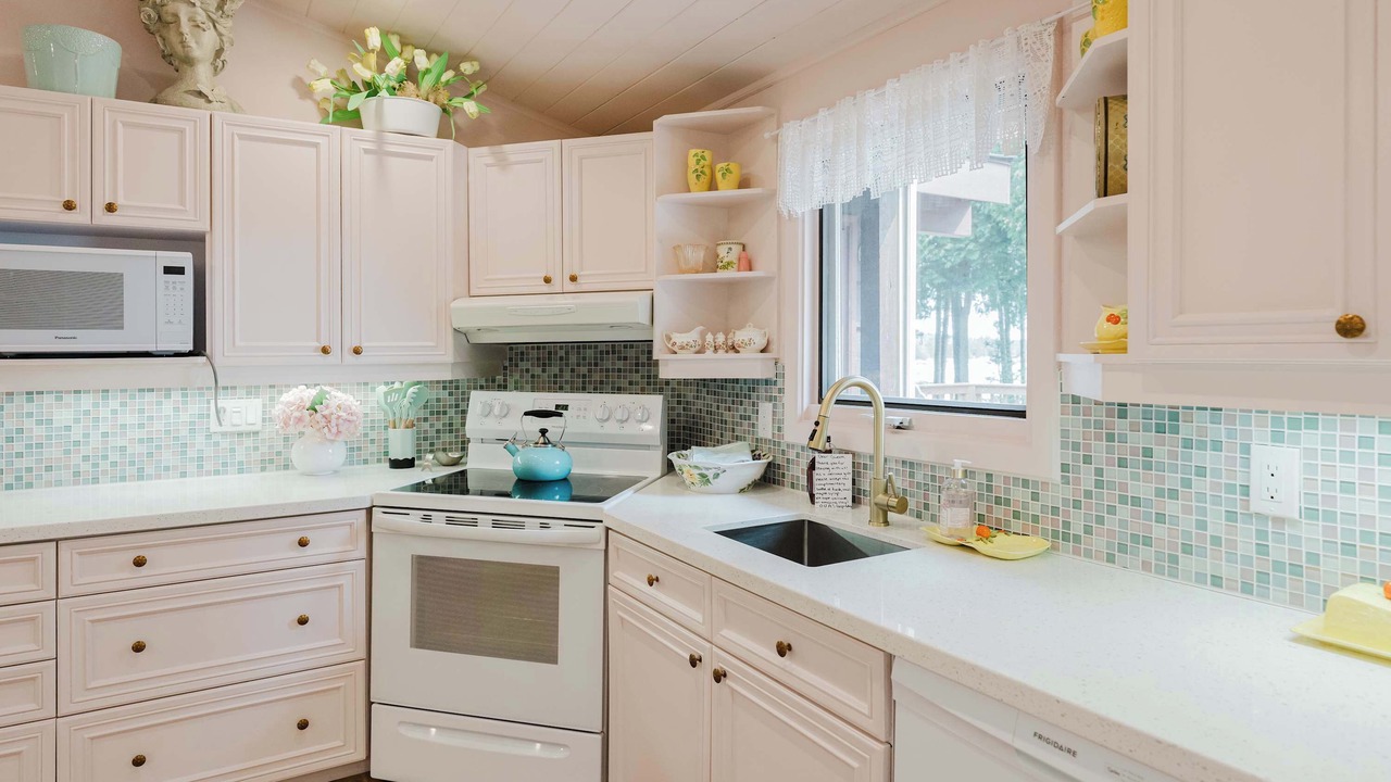 Photo of Kitchen in Northern Bruce Peninsula