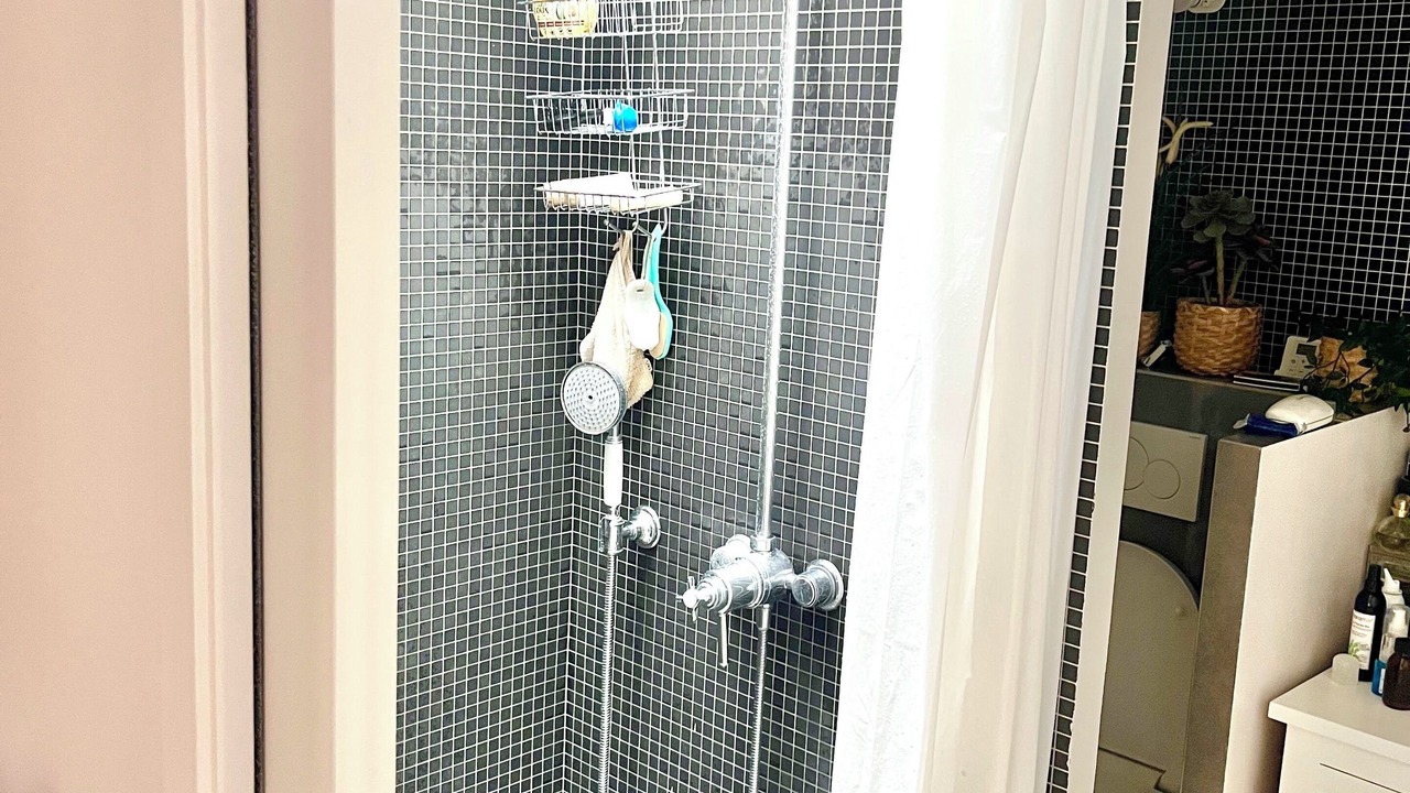 Photo of Bathroom in Combat