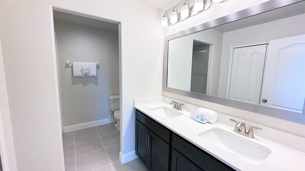 Photo of Bathroom in Haines City