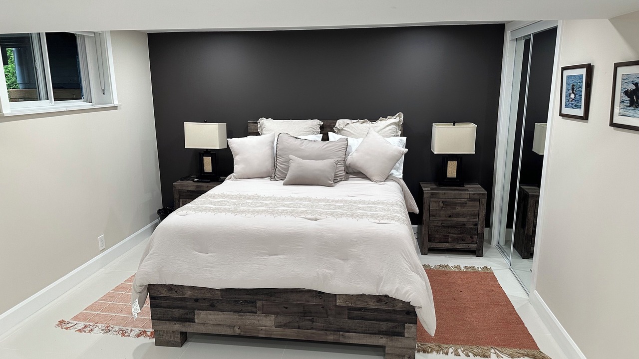 Photo of Bedroom in Whitney