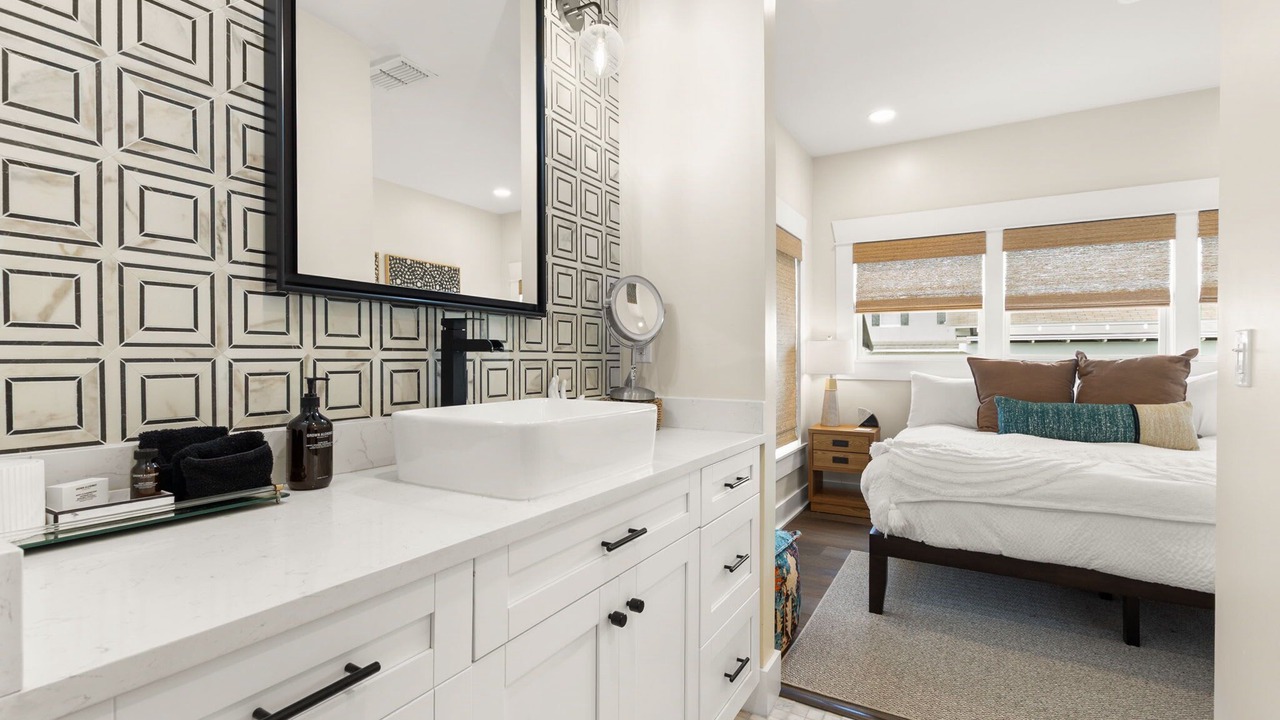 Photo of Bathroom in Courier City - Oscawana