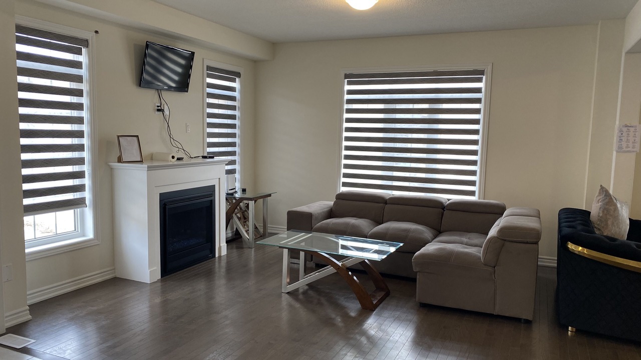 Photo of Livingroom in Brampton