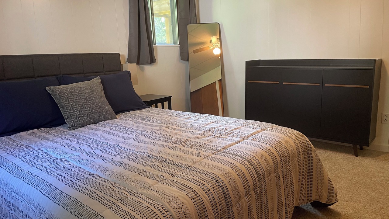 Photo of Bedroom in Park Forest Village
