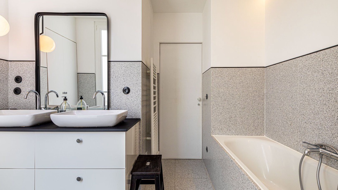 Photo of Bathroom in Val-de-Grace