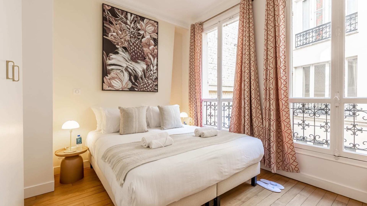 Photo of Bedroom in Faubourg-du-Roule