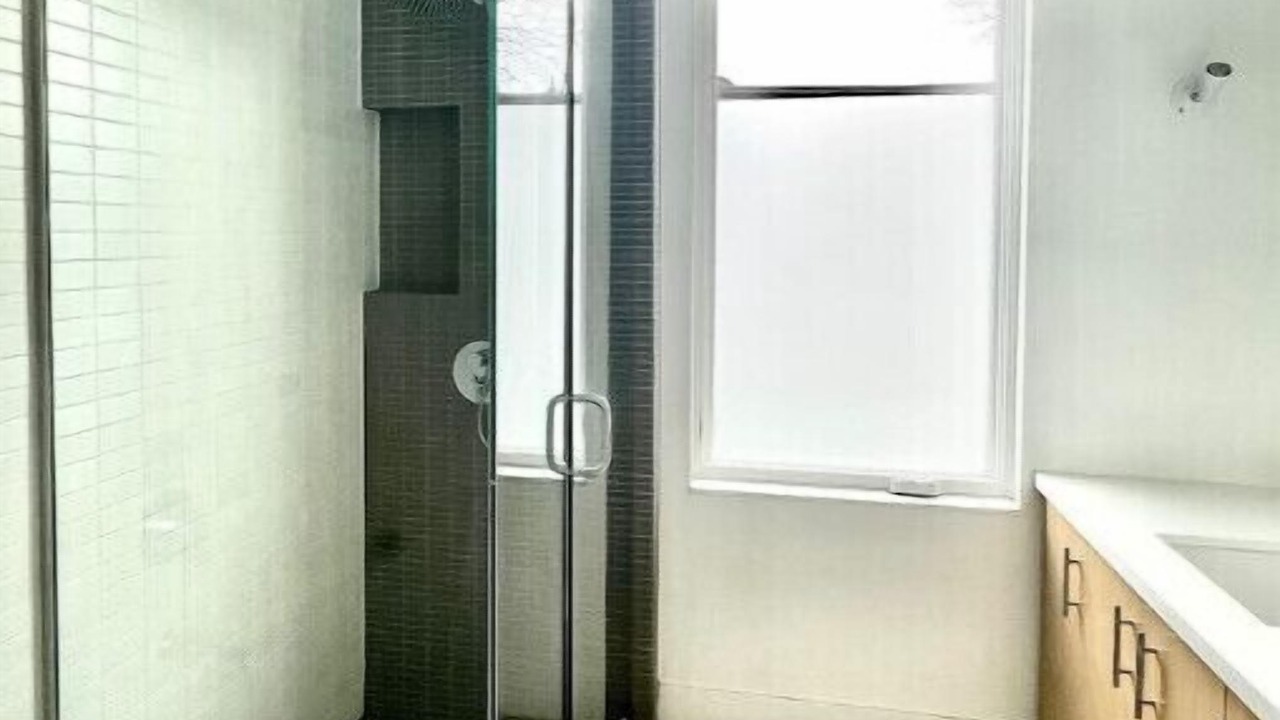 Photo of Bathroom in Roncesvalles Village