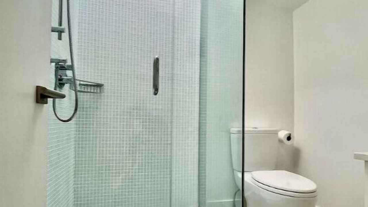 Photo of Bathroom in Roncesvalles Village