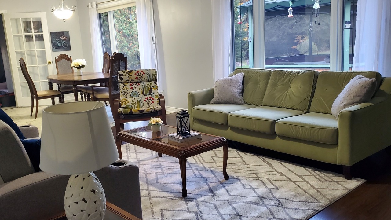 Photo of Livingroom in Addington Highlands
