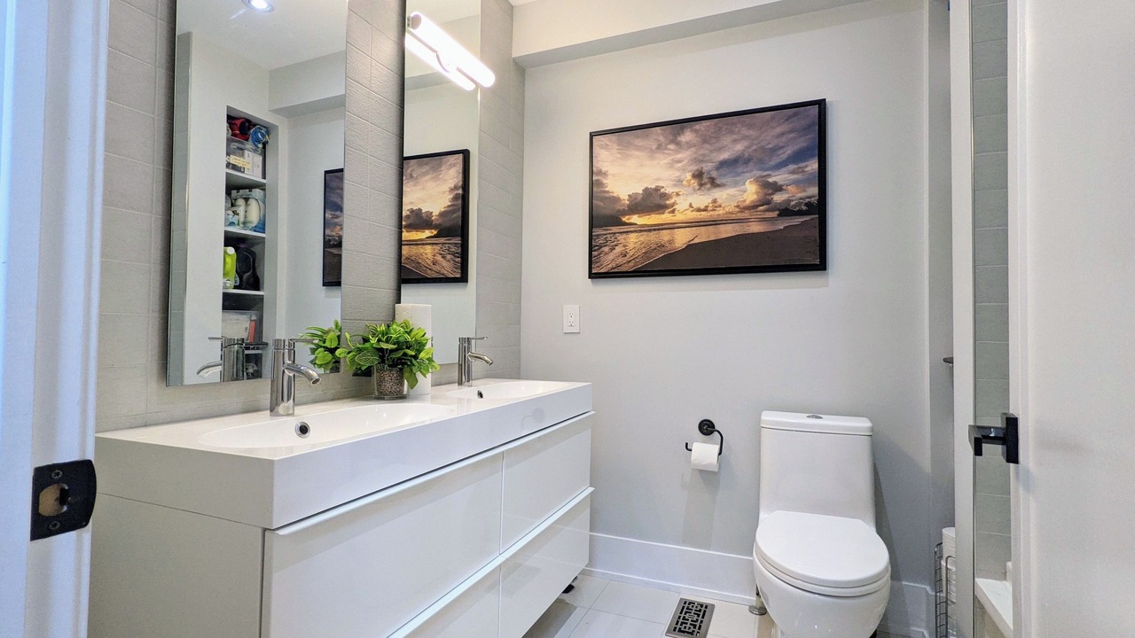 Photo of Bathroom in Woodbine - Lumsden