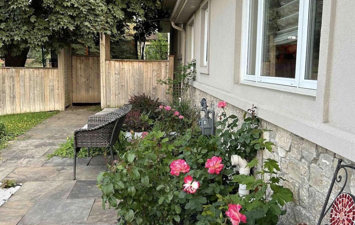 Photo of Patio Balcony in York Regional Municipality