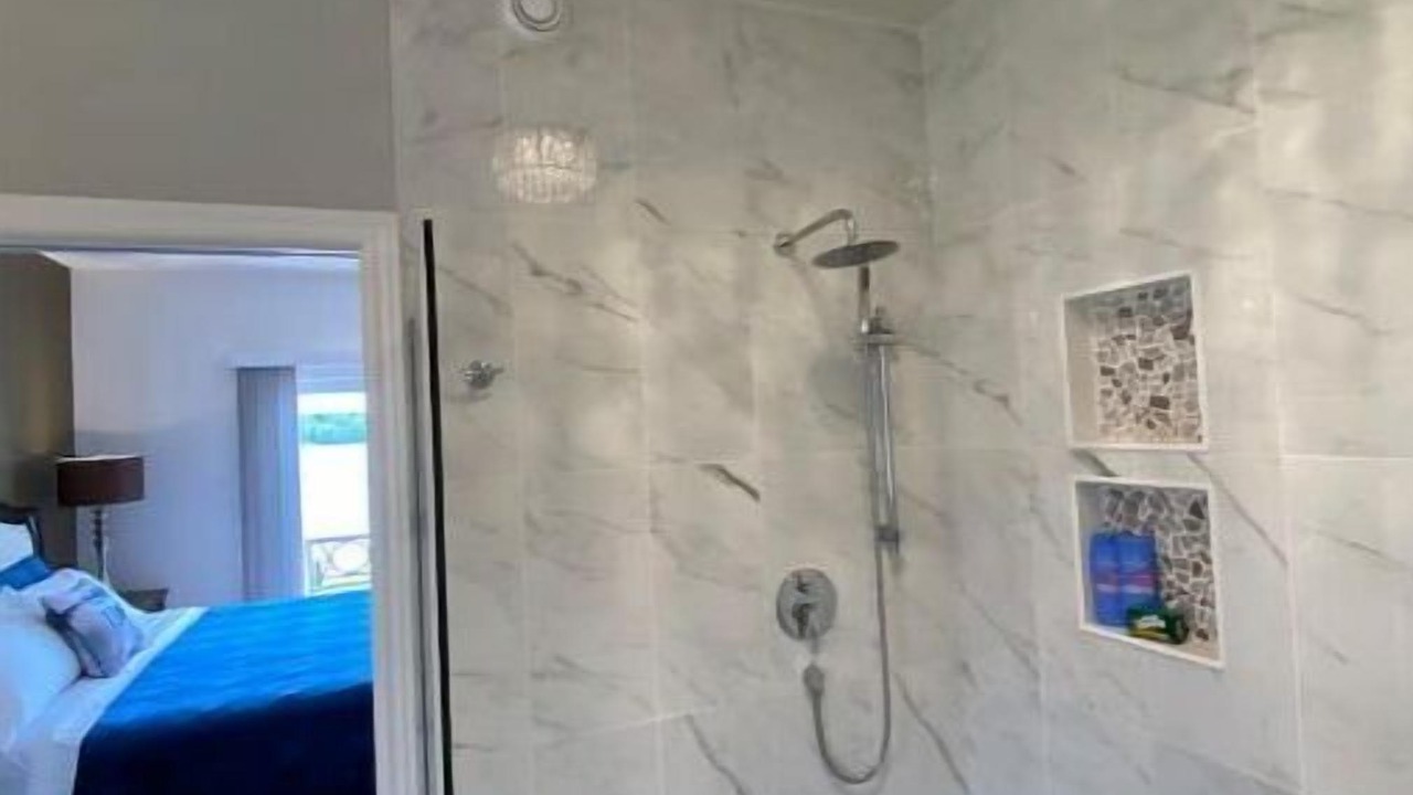 Photo of Bathroom in Amherstview