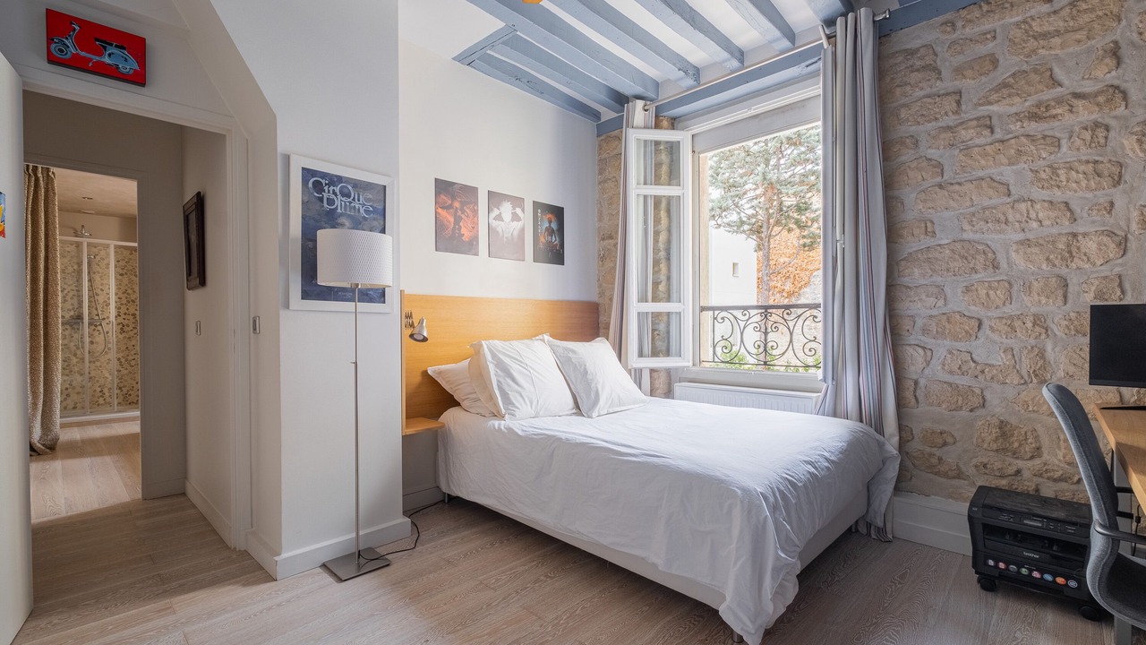 Photo of Bedroom in Prince–Marmottan