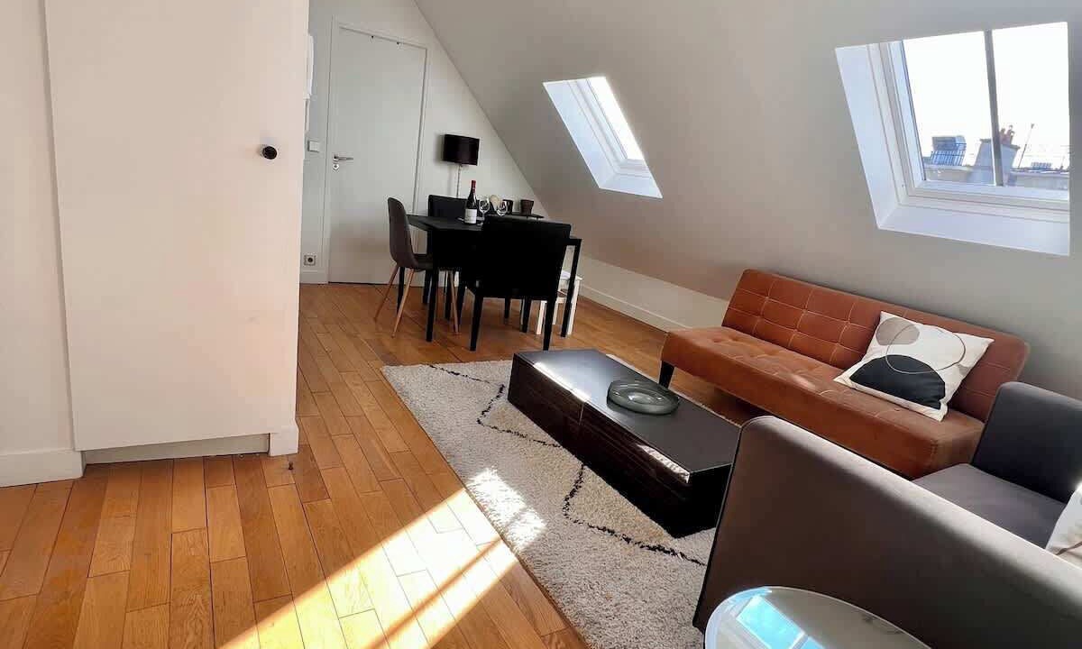 Photo of Livingroom in Quartier du Faubourg-Montmartre