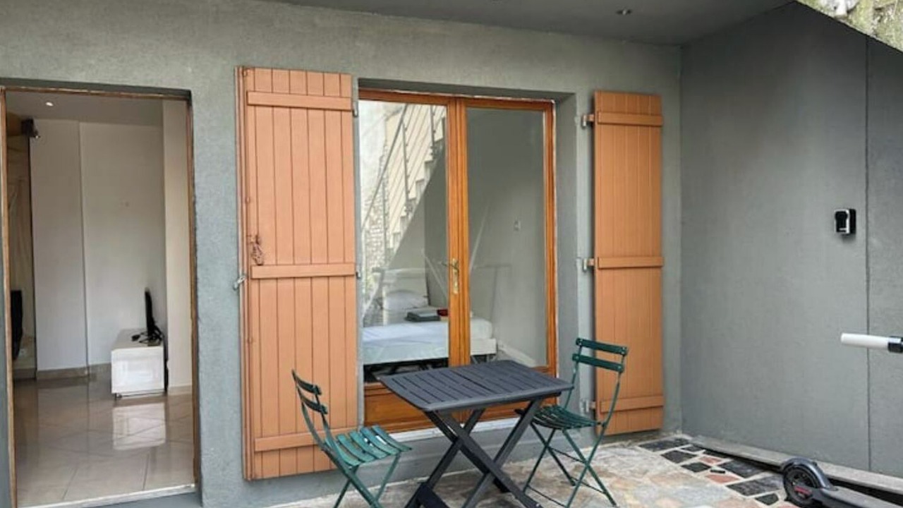 Photo of Outdoor in Les Puces de Saint-Ouen