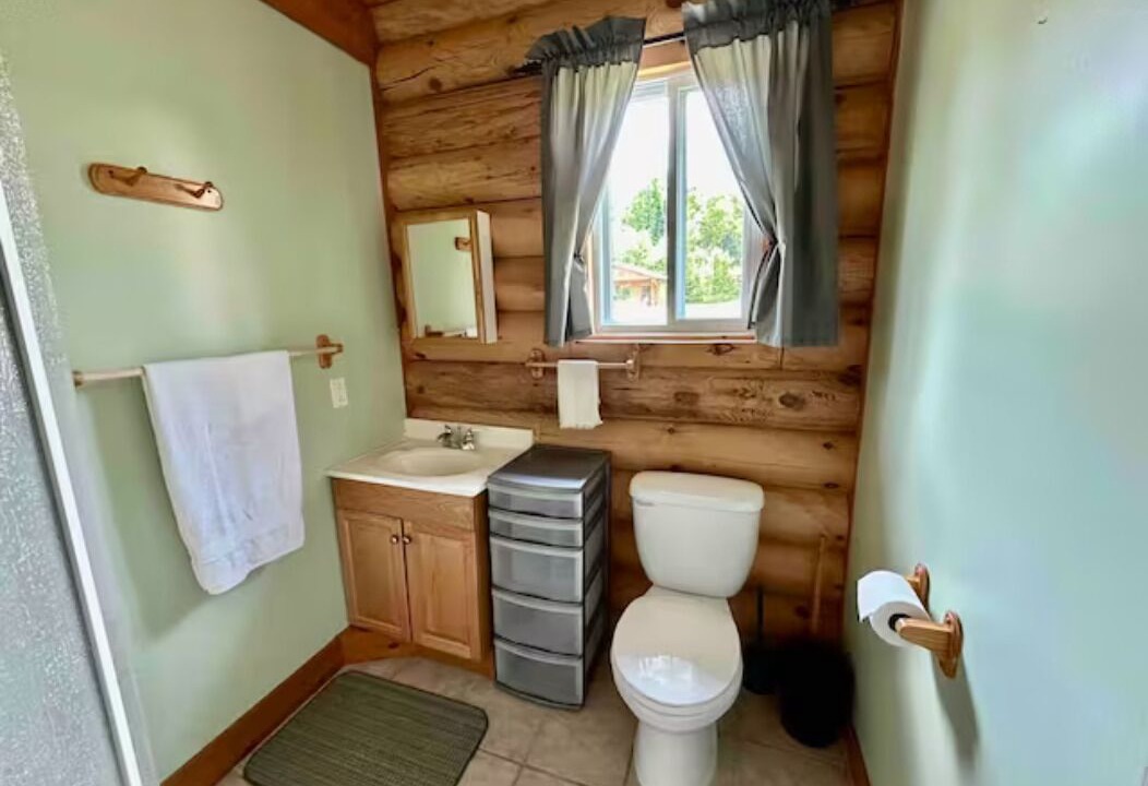Photo of Bathroom in Unorganized Centre Parry Sound