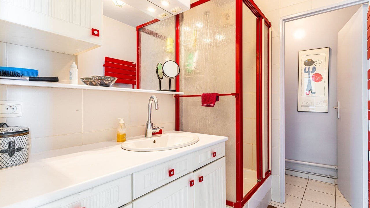 Photo of Bathroom in Belleville