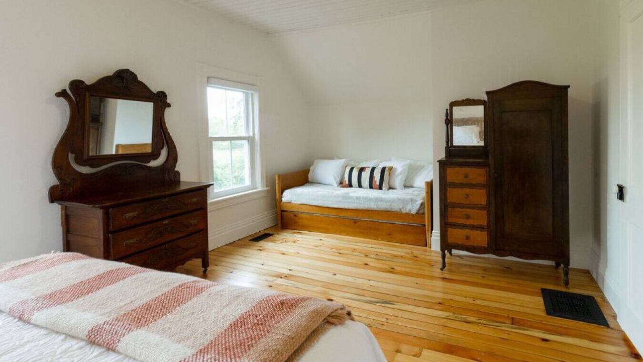 Photo of Bedroom in Greater Napanee