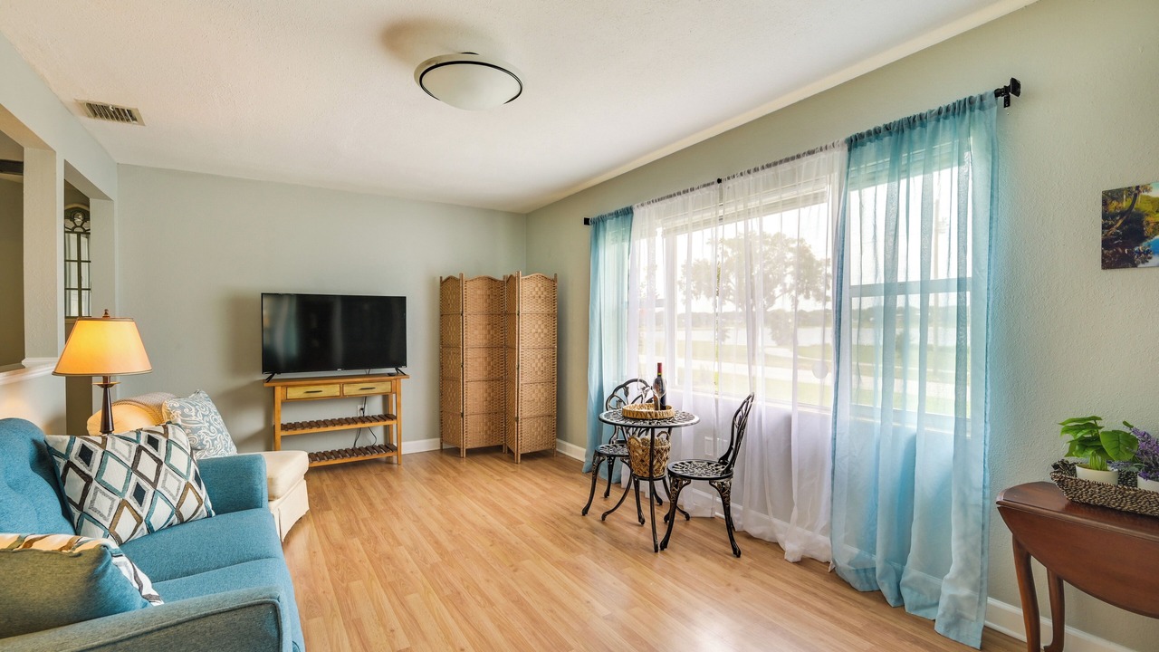 Photo of Bedroom in Lake Wales