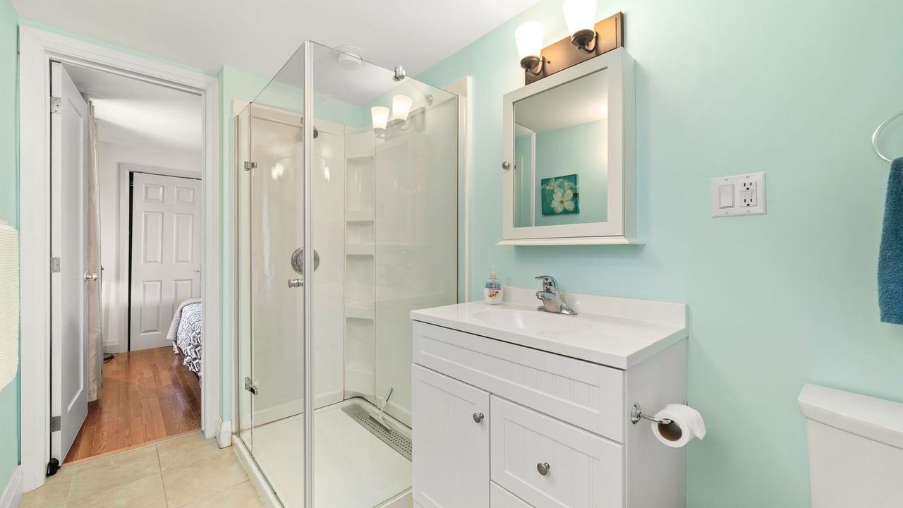Photo of Bathroom in Waupoos